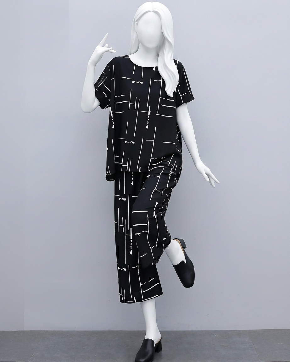Black Capri Night Suit