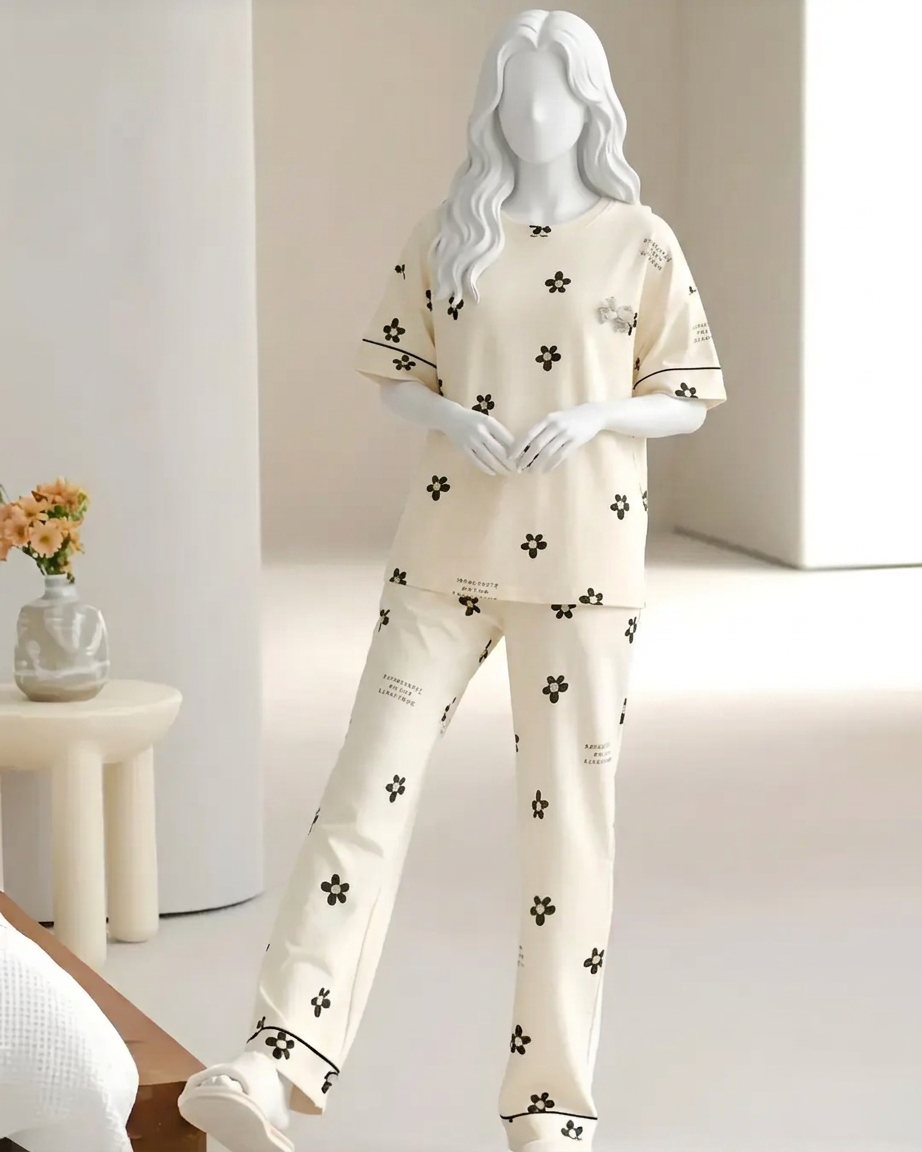 White Daisy Print Women Nightwear Set